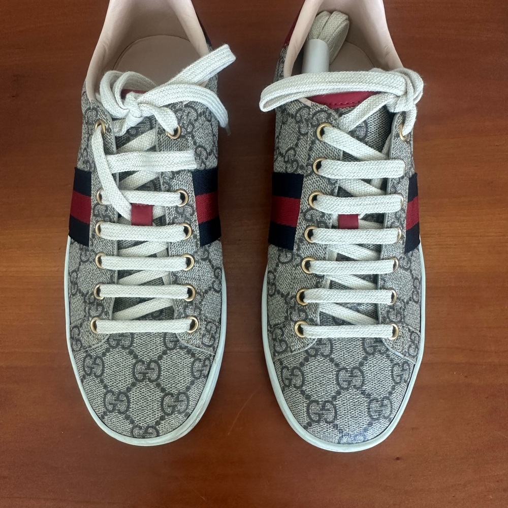 Gucci brown/cream Patterned Sneakers with Red and Blue accents